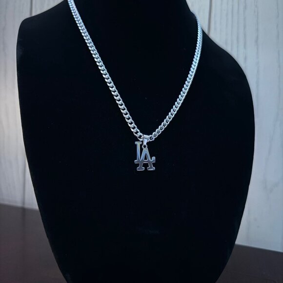 LA Dodgers Necklace - 5mm Cuban - 22" Chain - MLB - Baseball - Los Angeles - Picture 2 of 2